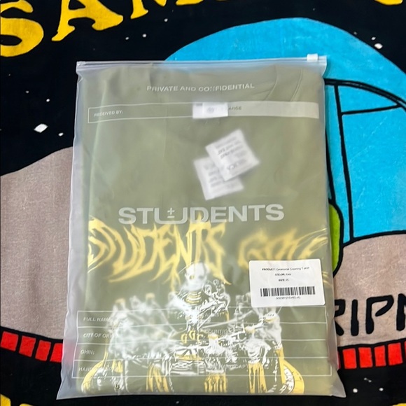 Students Golf Green Short Sleeve Tee - Picture 8 of 8